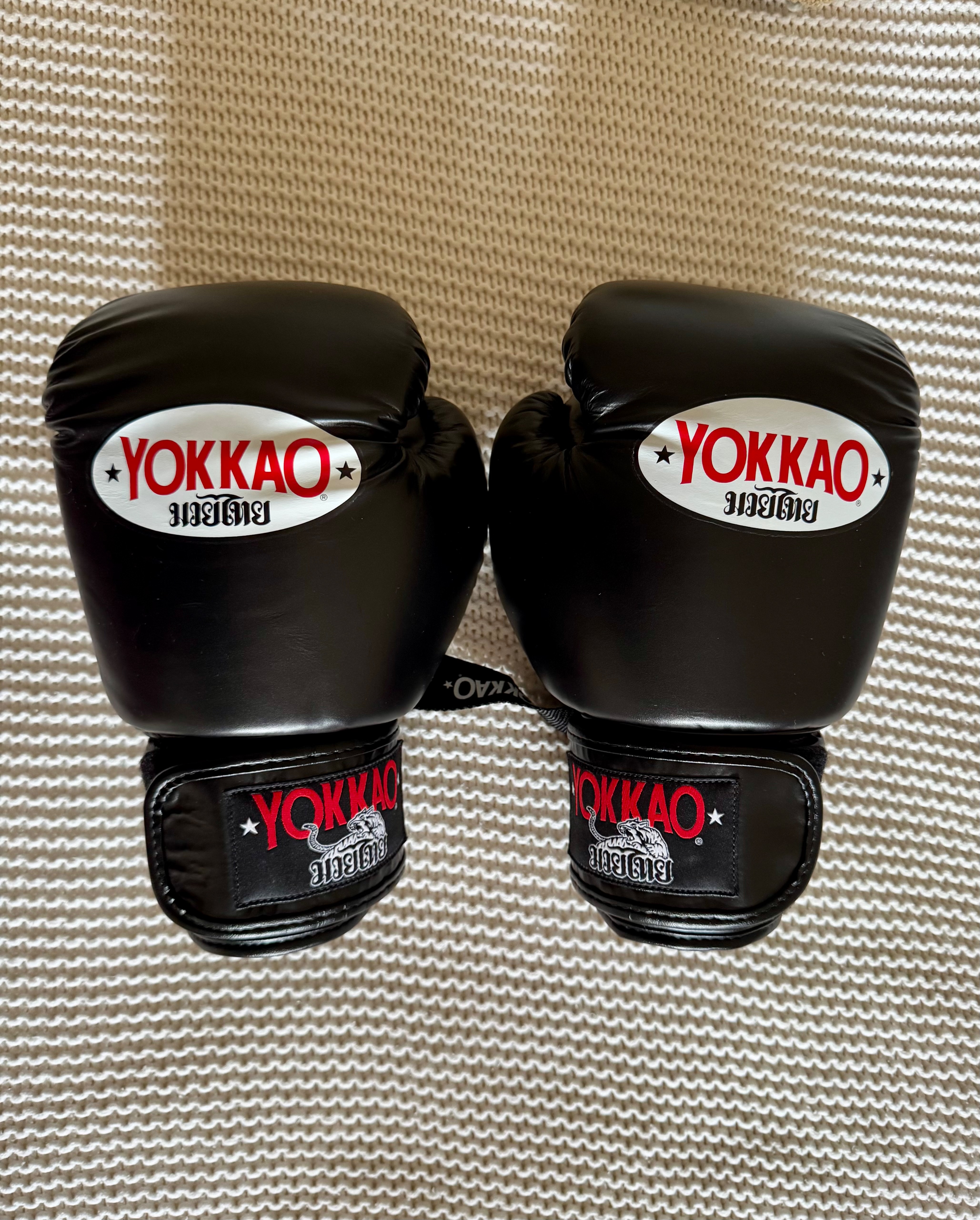Muay Thai Gloves Matrix Black Boxing Gloves | YOKKAO USA Muay Thai Gloves Matrix Black Boxing Gloves | YOKKAO USA