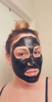 Charcoal Peel-Off Mask with Niacinamide