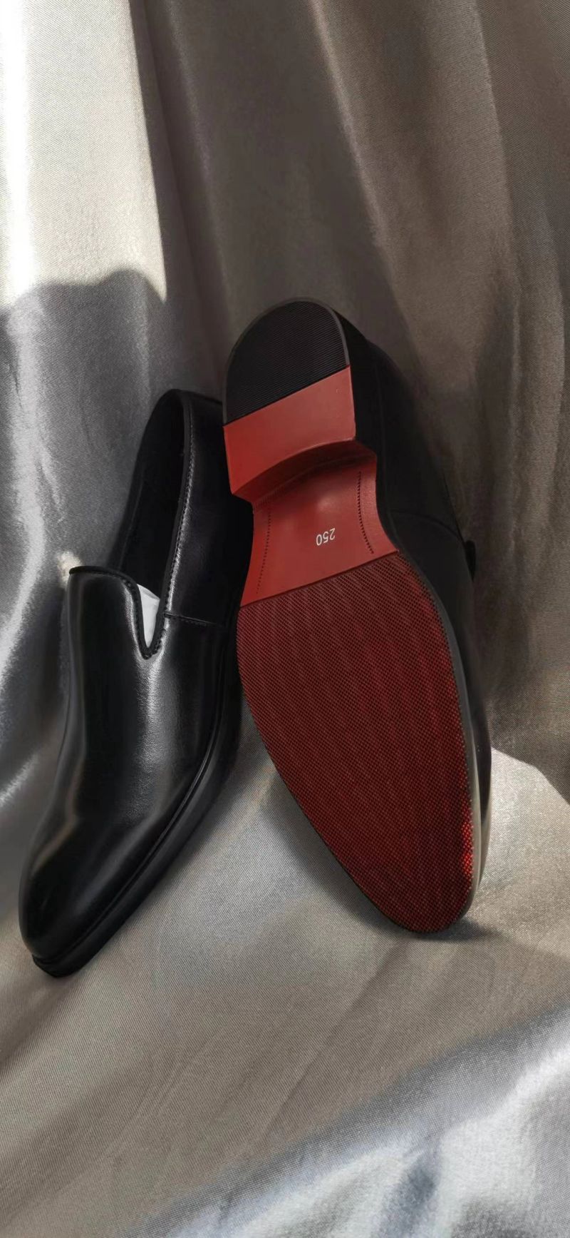 The Rossi - Red Bottom Classic Leather Loafers